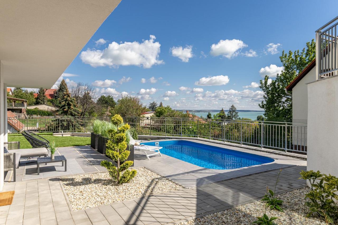 Lake Spirit Boutique Apartments Balatonalmádi エクステリア 写真