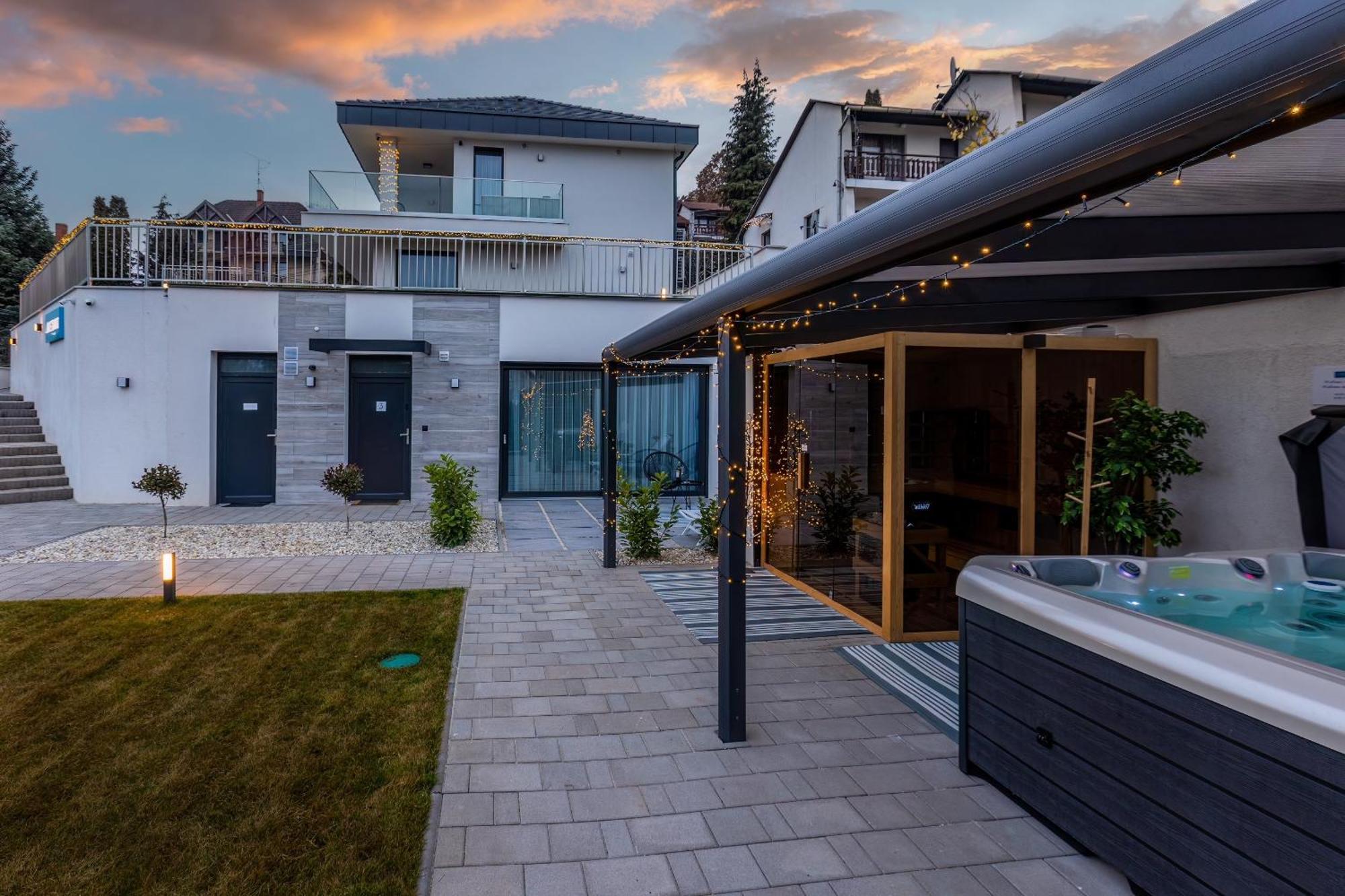Lake Spirit Boutique Apartments Balatonalmádi エクステリア 写真